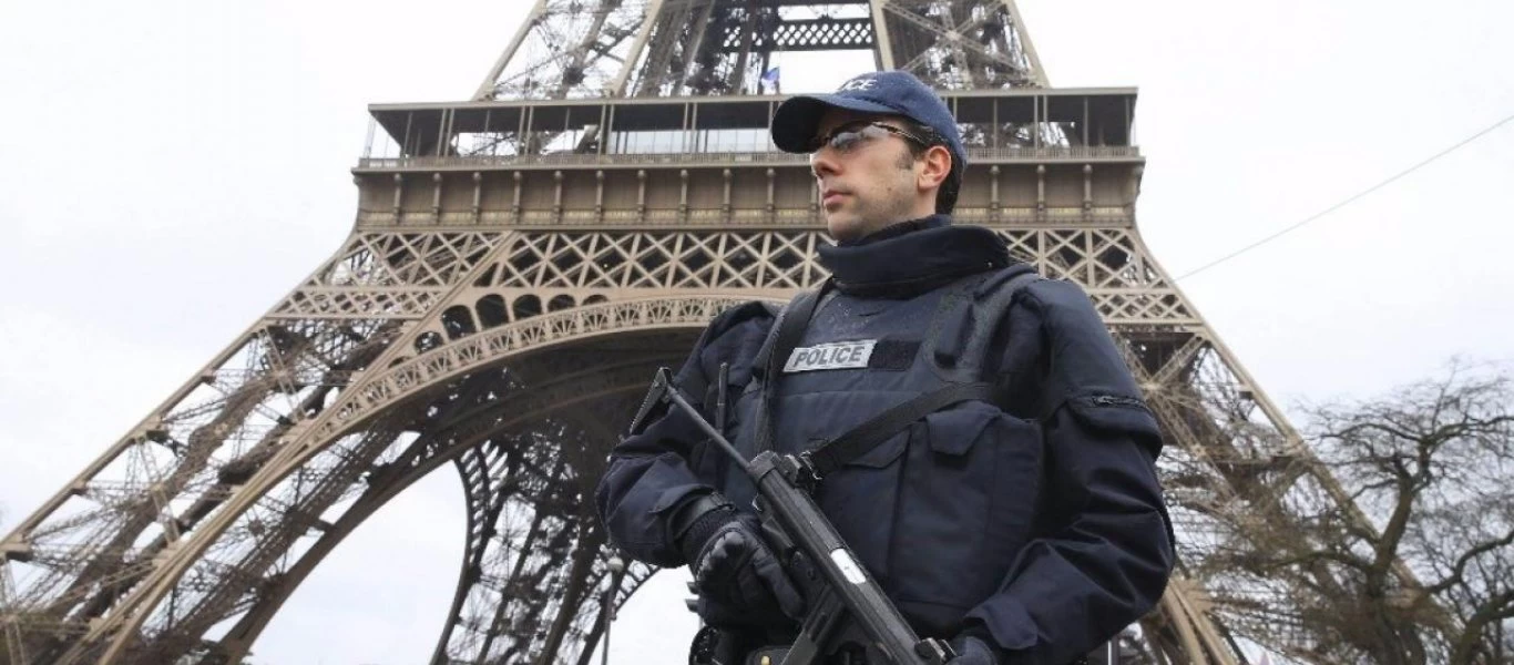 Μεγάλη επιχείρηση της Αστυνομίας στο Παρίσι - Εκκενώνεται εμπορικό κέντρο